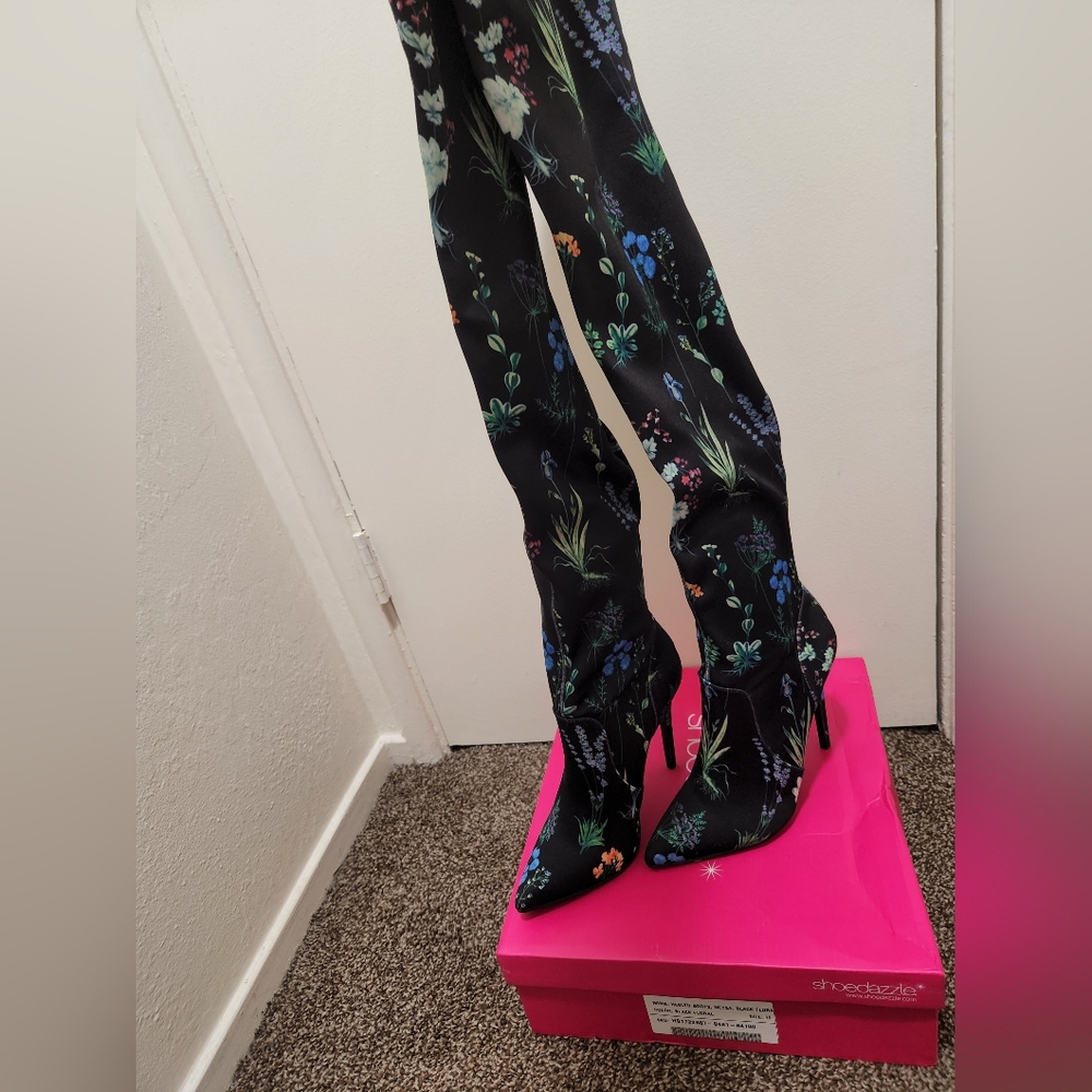 Women's thigh-high boots